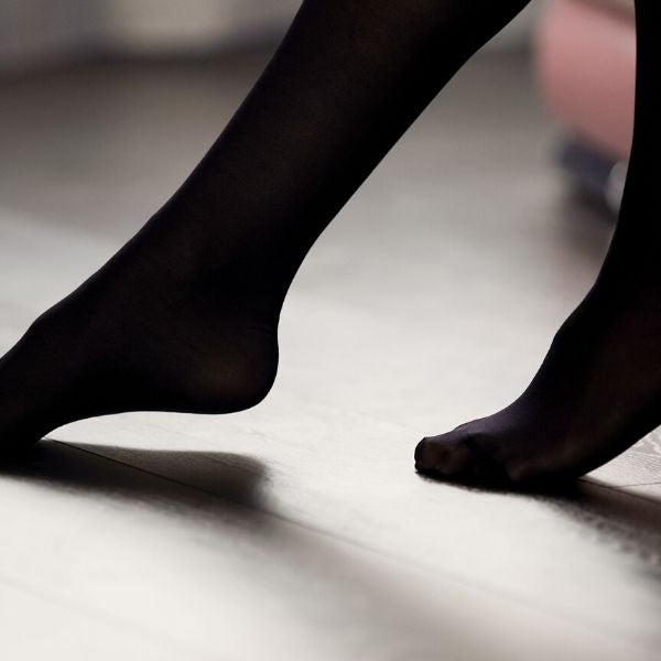 Which is more comfortable to wear; pantyhose or stockings? Why